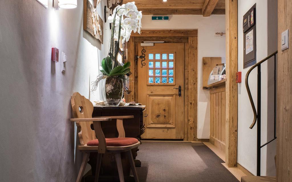 Hotel Kernen Gstaad Ngoại thất bức ảnh