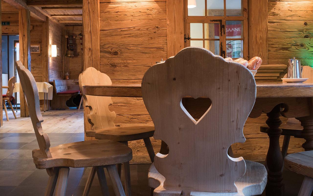 Hotel Kernen Gstaad Ngoại thất bức ảnh